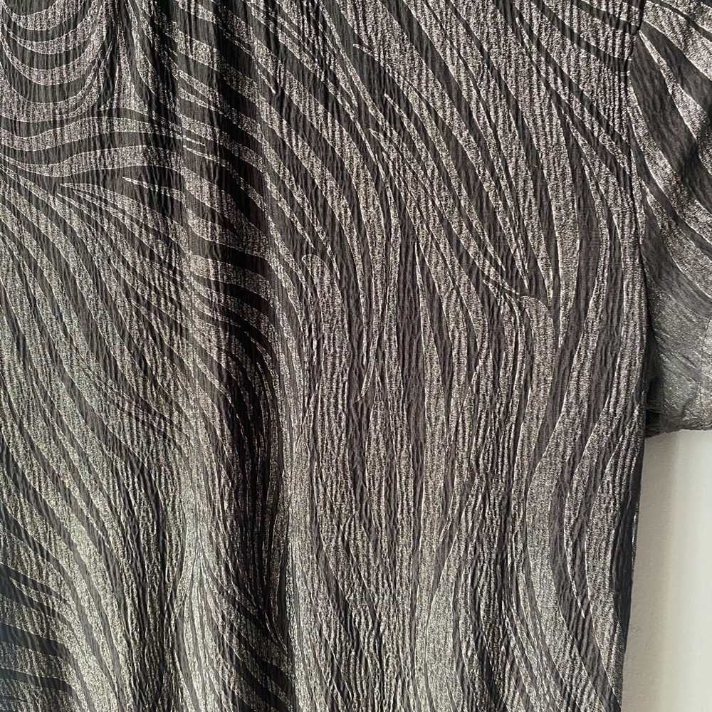 Suzy Shier Grey Black Swirl Print High-Neck Top - Picture 2 of 9